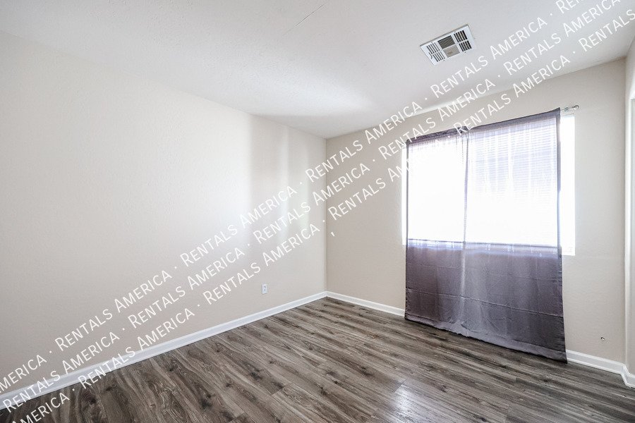 3 Bed 2 Ba Home For Rent property image