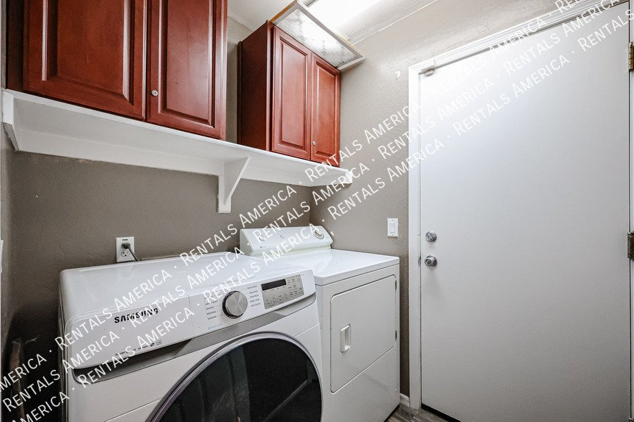 3 Bed 2 Ba Home For Rent property image