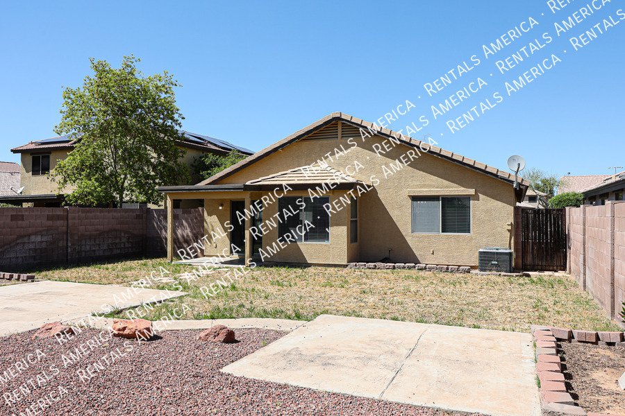 3 Bed 2 Ba Home For Rent property image