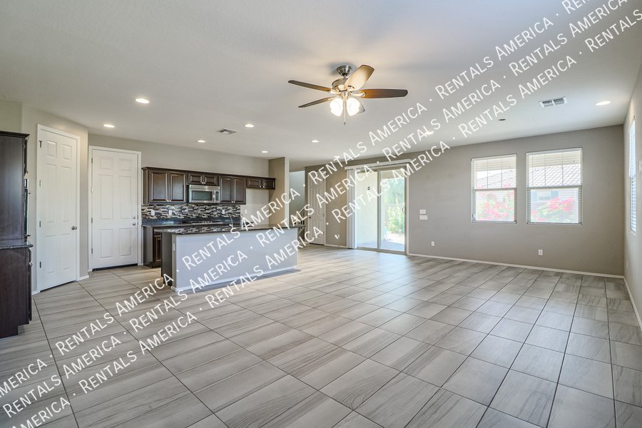 COMING SOON! OCCUPIED!  4BR WITH LOFT IN FIRE ROCK RANCH property image