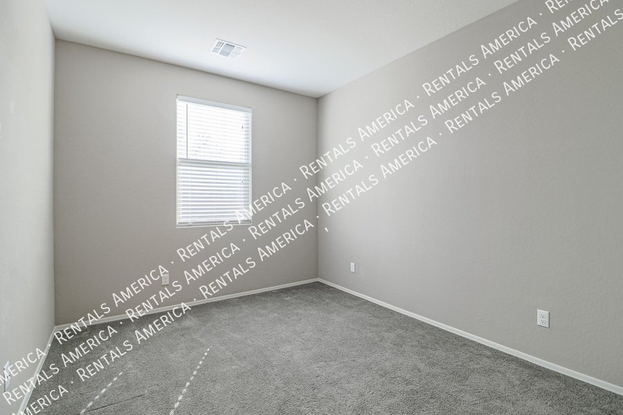 COMING SOON! OCCUPIED!  4BR WITH LOFT IN FIRE ROCK RANCH property image