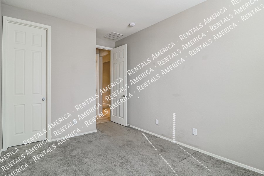 COMING SOON! OCCUPIED!  4BR WITH LOFT IN FIRE ROCK RANCH property image