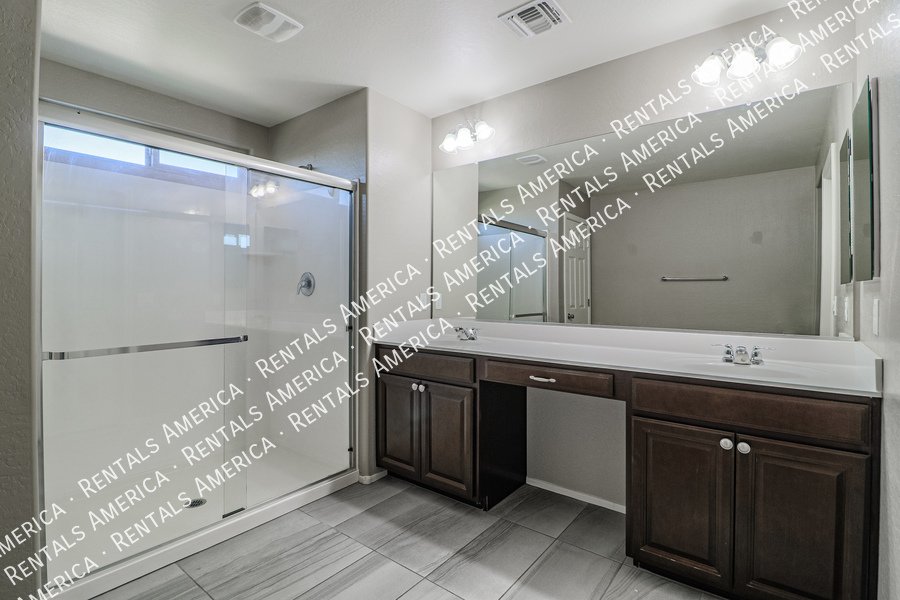 COMING SOON! OCCUPIED!  4BR WITH LOFT IN FIRE ROCK RANCH property image