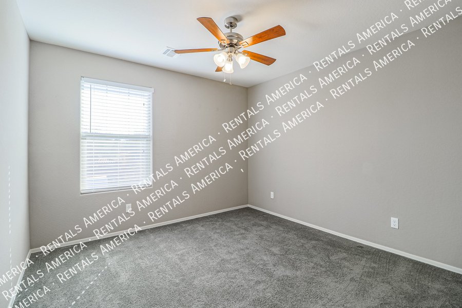 COMING SOON! OCCUPIED!  4BR WITH LOFT IN FIRE ROCK RANCH property image