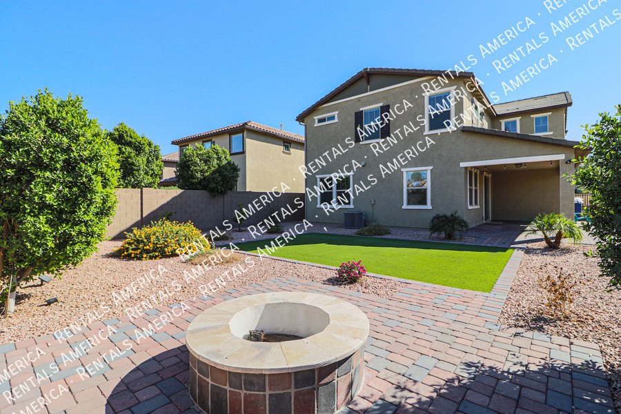 COMING SOON! OCCUPIED!  4BR WITH LOFT IN FIRE ROCK RANCH property image