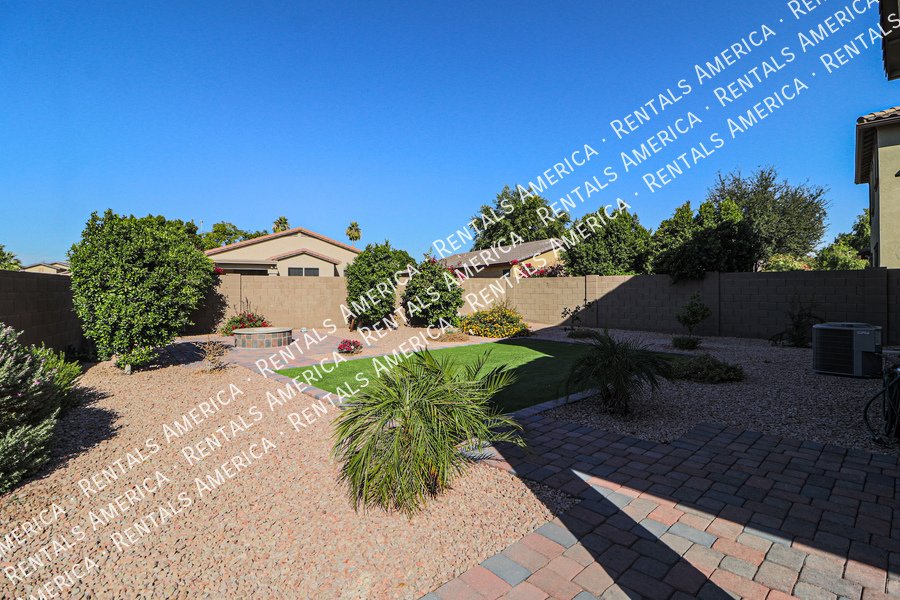 COMING SOON! OCCUPIED!  4BR WITH LOFT IN FIRE ROCK RANCH property image
