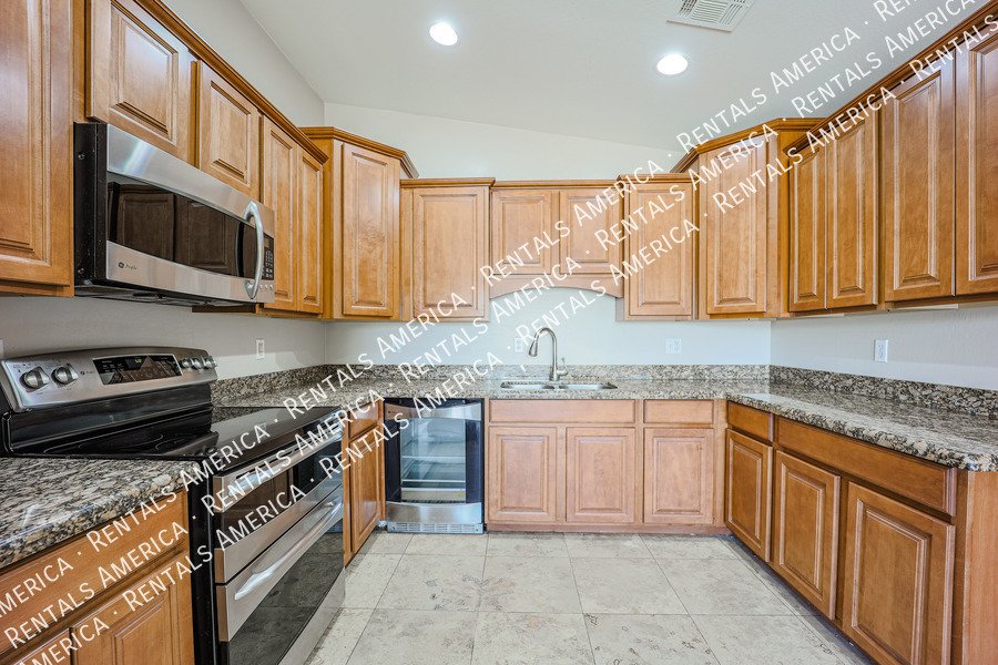 3-Bedroom Home Available Near Downtown Chandler property image
