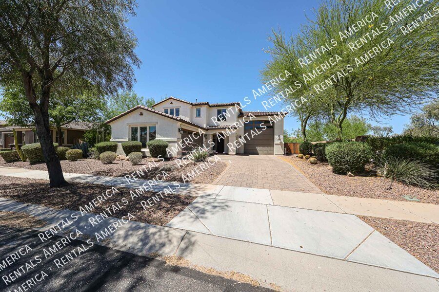 Welcome to this former model 3 bed 3 bath 2 story home. property image