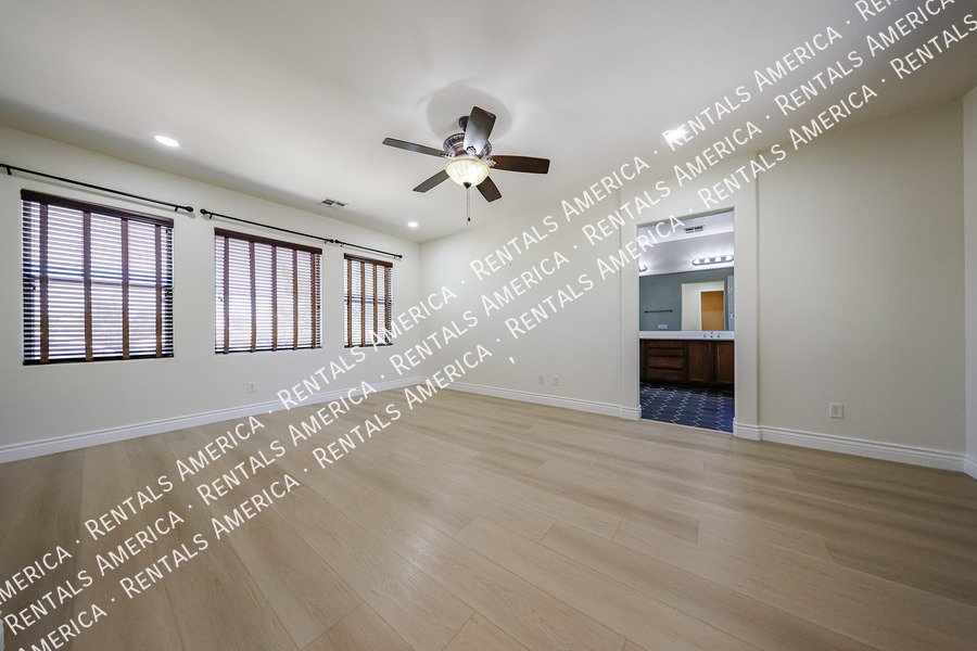 Beautiful 3 Bedroom, 2.5 Bath Two-Story Home in Chandler property image
