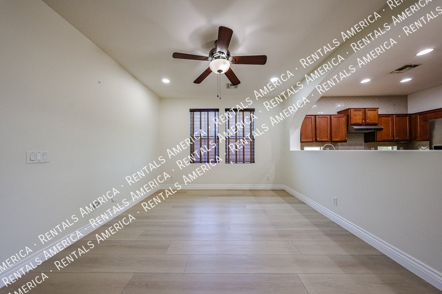 Beautiful 3 Bedroom, 2.5 Bath Two-Story Home in Chandler property image
