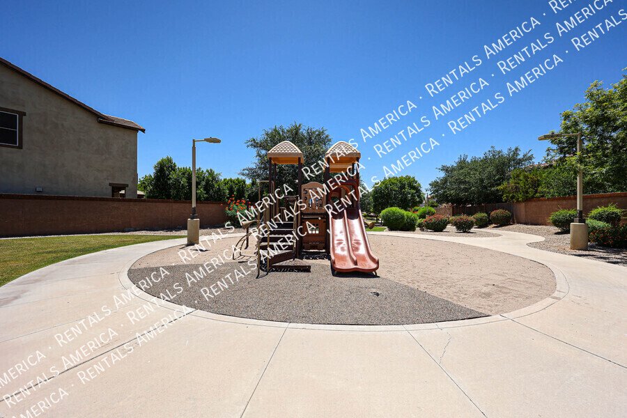Beautiful 3 Bedroom, 2.5 Bath Two-Story Home in Chandler property image