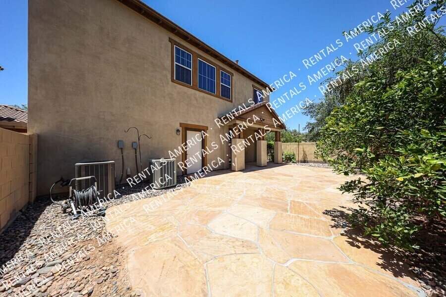 Beautiful 3 Bedroom, 2.5 Bath Two-Story Home in Chandler property image