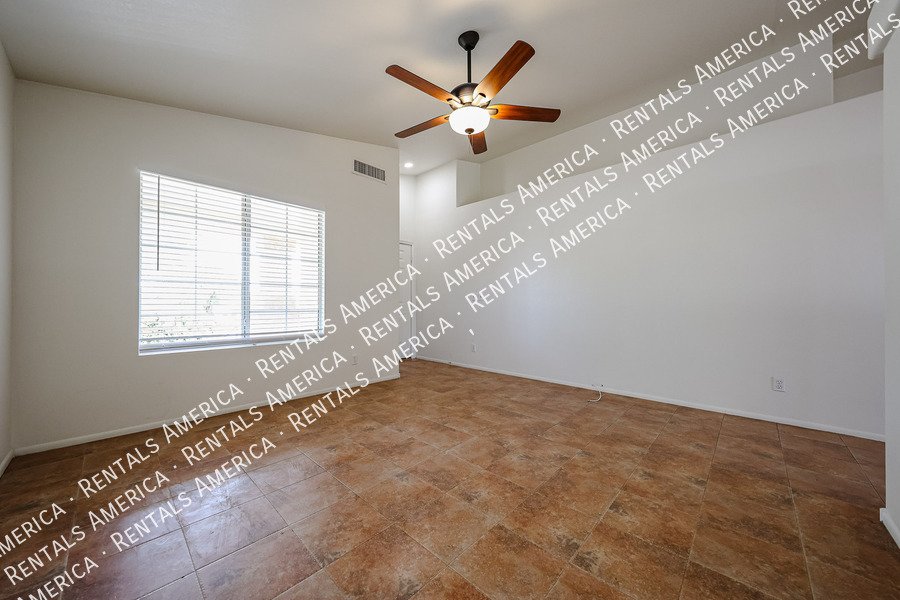 MOVE IN SPECIAL property image