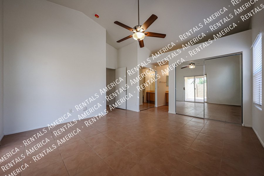 MOVE IN SPECIAL property image