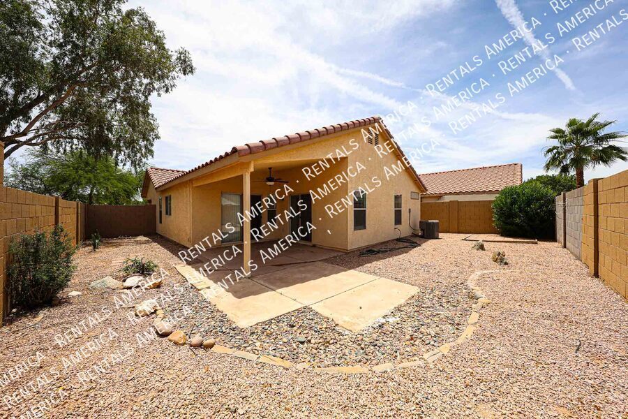 MOVE IN SPECIAL property image