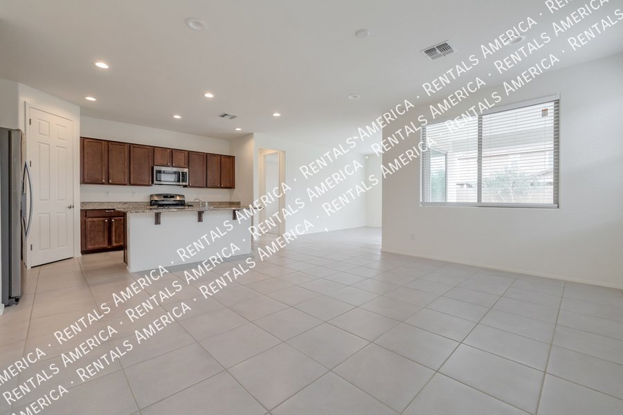 3-bedroom, 2-bathroom home in Retreat at Sycamore Farms property image