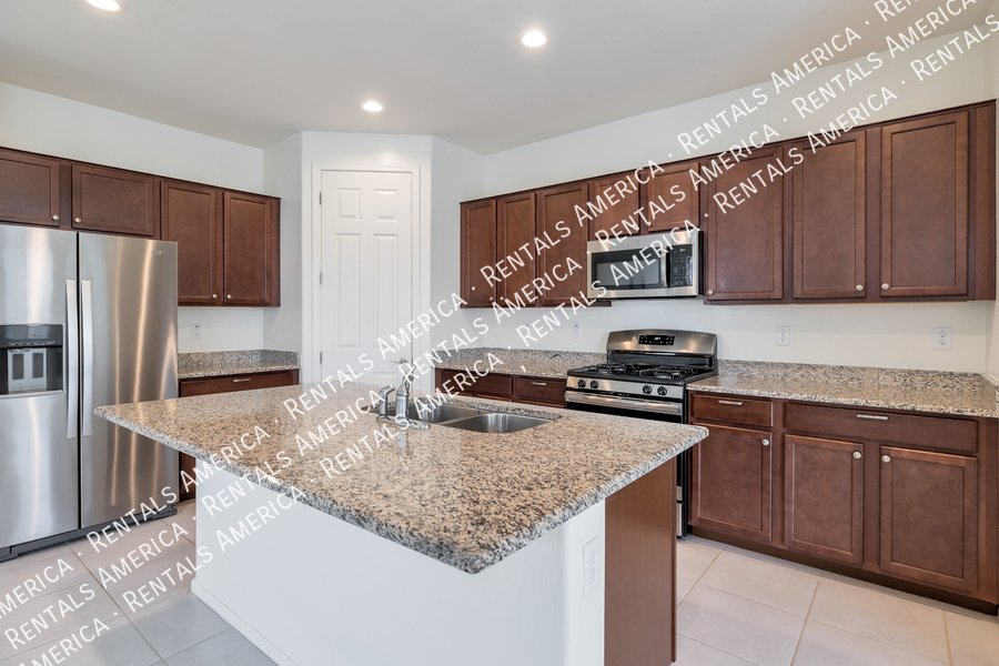 3-bedroom, 2-bathroom home in Retreat at Sycamore Farms property image