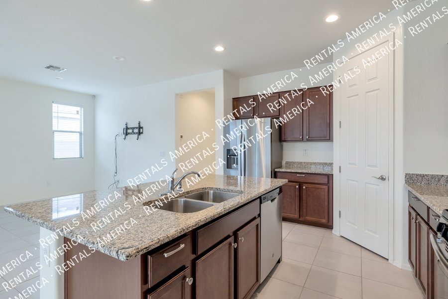 3-bedroom, 2-bathroom home in Retreat at Sycamore Farms property image