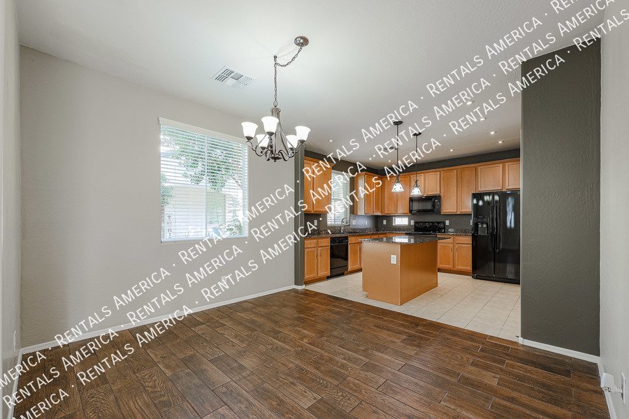 COMING SOON!  Cozy 3-bedroom house in Mesa! property image