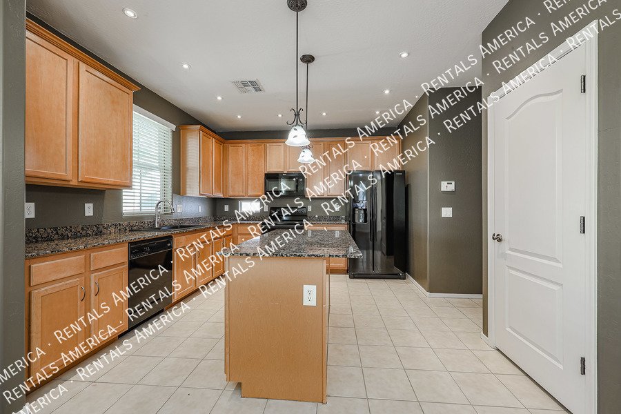 COMING SOON!  Cozy 3-bedroom house in Mesa! property image