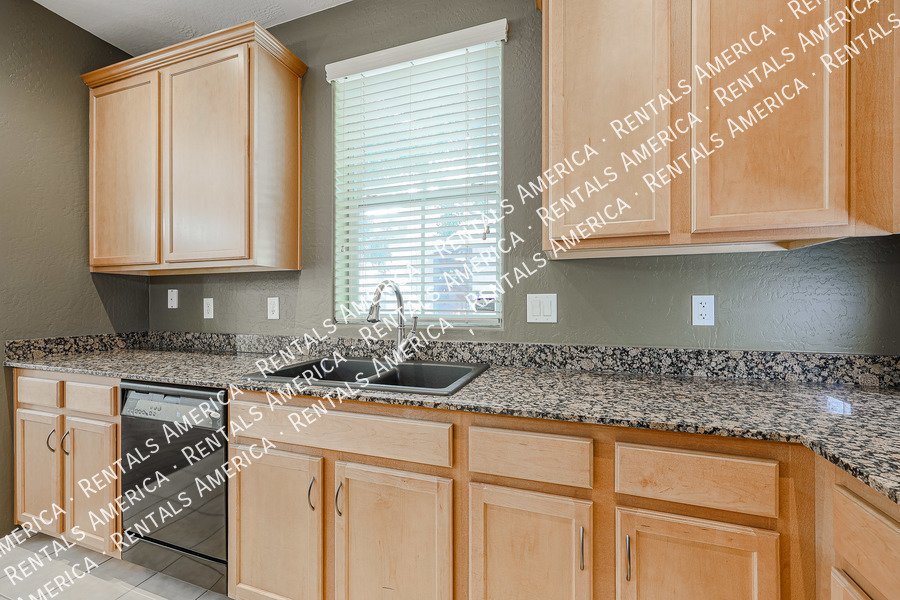 COMING SOON!  Cozy 3-bedroom house in Mesa! property image