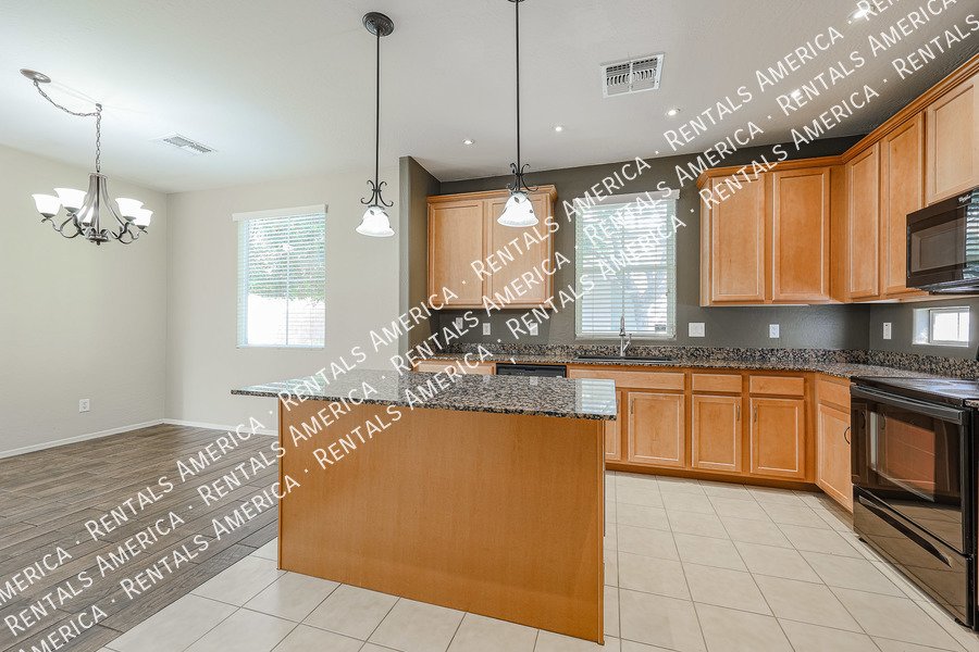 COMING SOON!  Cozy 3-bedroom house in Mesa! property image