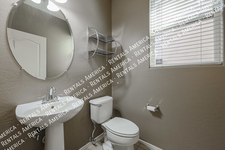 COMING SOON!  Cozy 3-bedroom house in Mesa! property image
