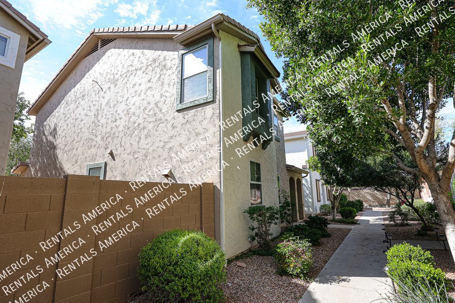 COMING SOON!  Cozy 3-bedroom house in Mesa! property image