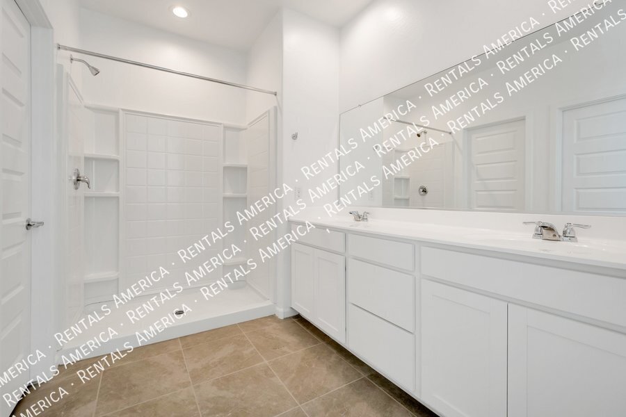 3489 E Ridley Rd property image