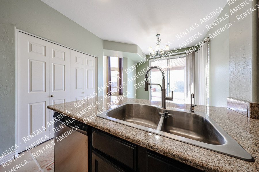 3 bed 2.5 bath in Ahwatukee property image