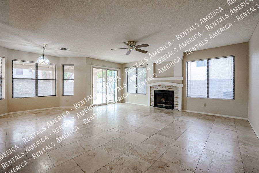 Beautiful Home in Glendale property image