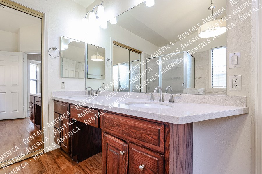 Beautiful Home in Glendale property image