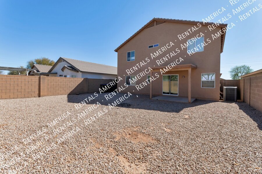 Beautiful 4 bdrm in San Tan Valley! property image