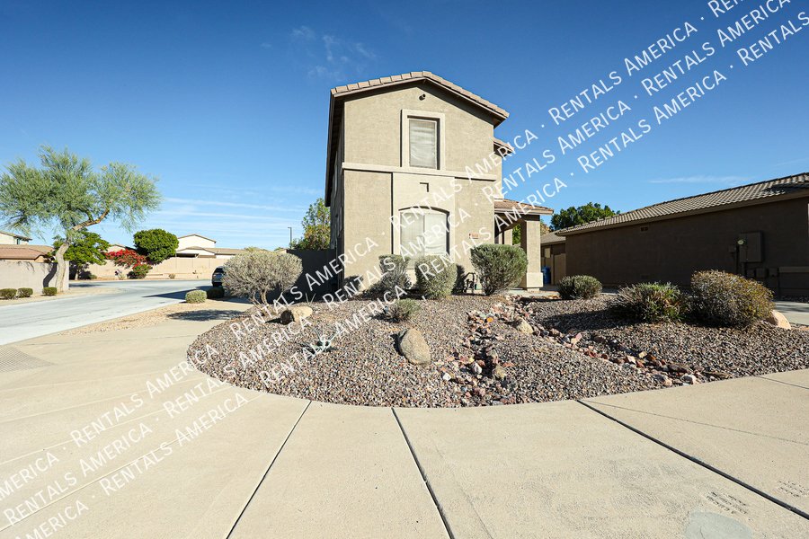 Beautiful Corner Lot 4-Bedroom Home! property image