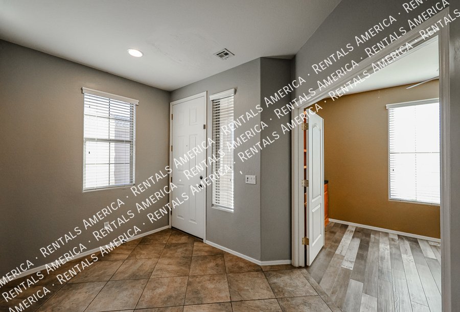 Beautiful Corner Lot 4-Bedroom Home! property image