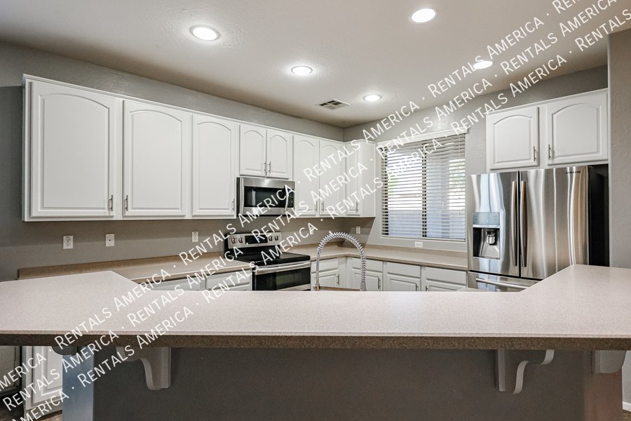 Beautiful Corner Lot 4-Bedroom Home! property image