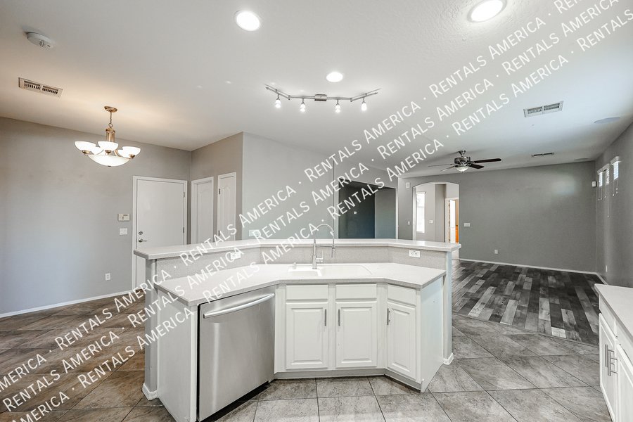 Beautiful Corner Lot 4-Bedroom Home! property image