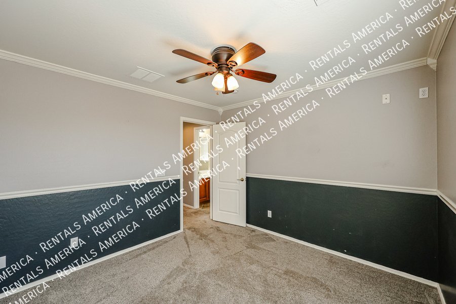 Beautiful Corner Lot 4-Bedroom Home! property image