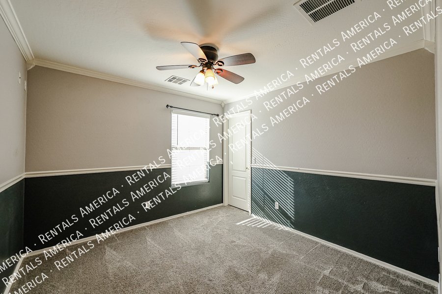 Beautiful Corner Lot 4-Bedroom Home! property image