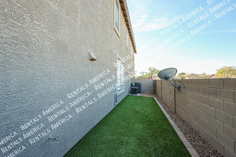 Beautiful Corner Lot 4-Bedroom Home! property image