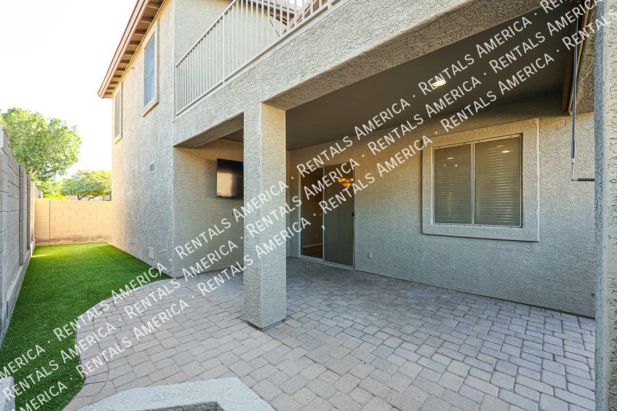 Beautiful Corner Lot 4-Bedroom Home! property image