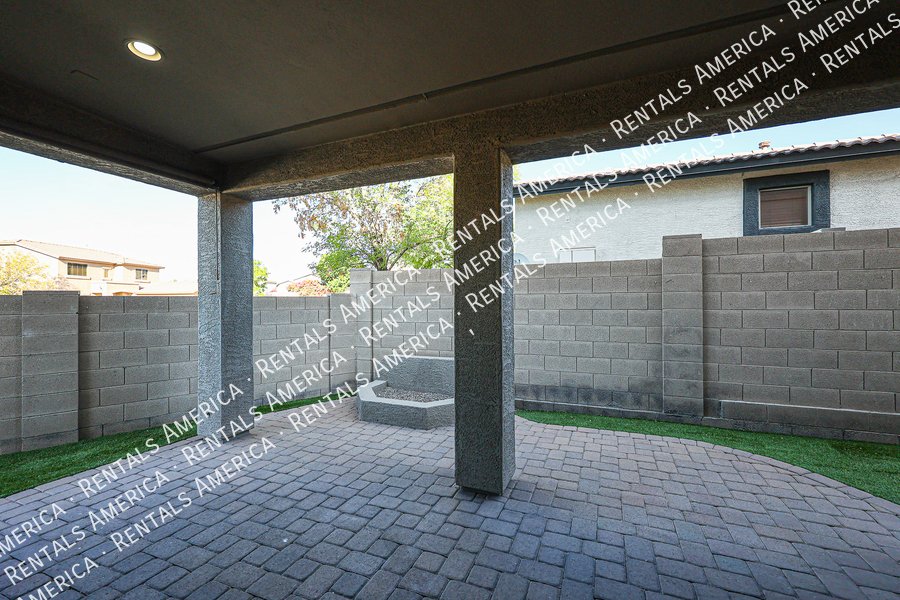 Beautiful Corner Lot 4-Bedroom Home! property image