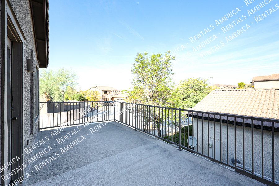 Beautiful Corner Lot 4-Bedroom Home! property image